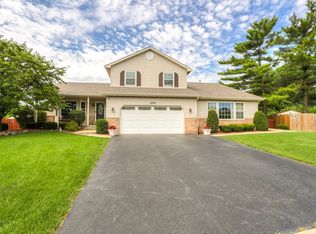 2003 Windcrest Ln, Joliet, IL 60431