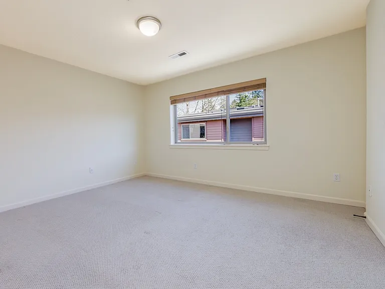 7940 SW 31st Ave #2 — Photo 8