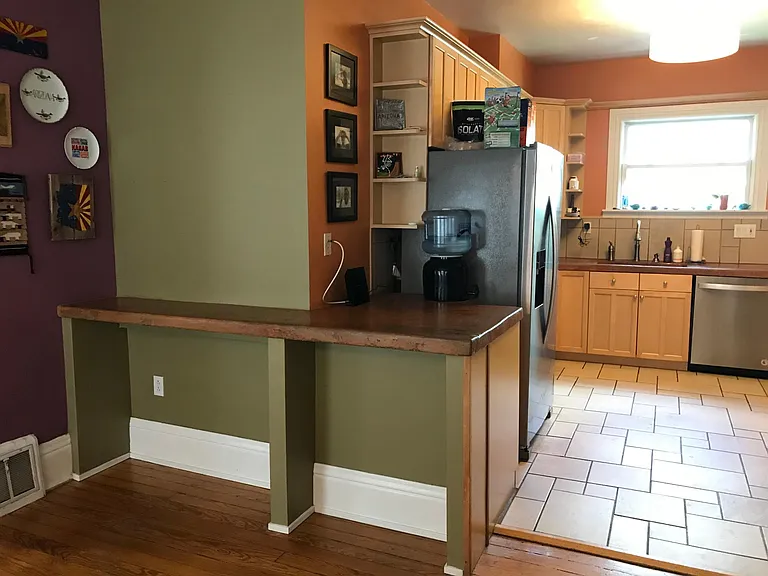 breakfast bar