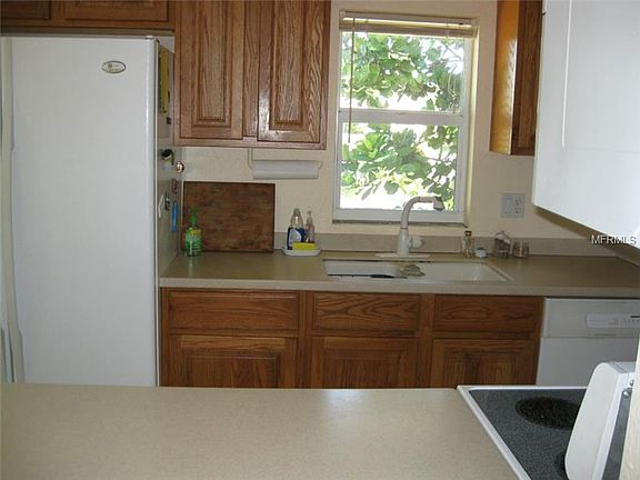 4th image of 3500 Wisteria Pl Unit B