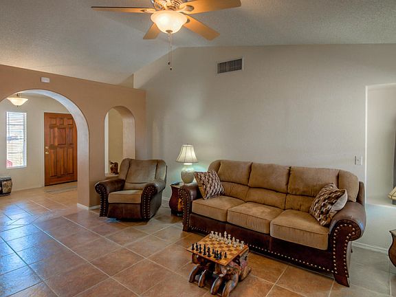 3rd image of 8221 N Tammeron Ct