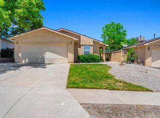 589 Clayton Meadows Dr NE, Rio Rancho, NM 87144