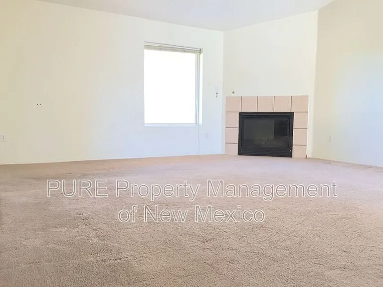 5609 Crown Ridge Rd NW — Photo 6