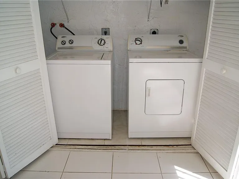 3781 Cocoplum Cir #3579 — Photo 9