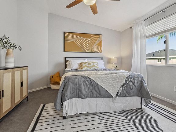 5th image of 2485 Meda Avenue