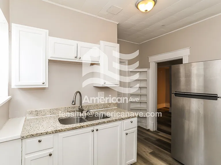 216295_003_kitchen_4.jpg