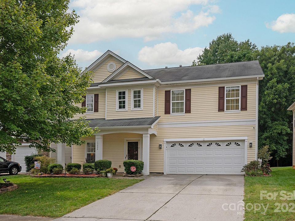 1st image of 15634 Normans Landing Dr