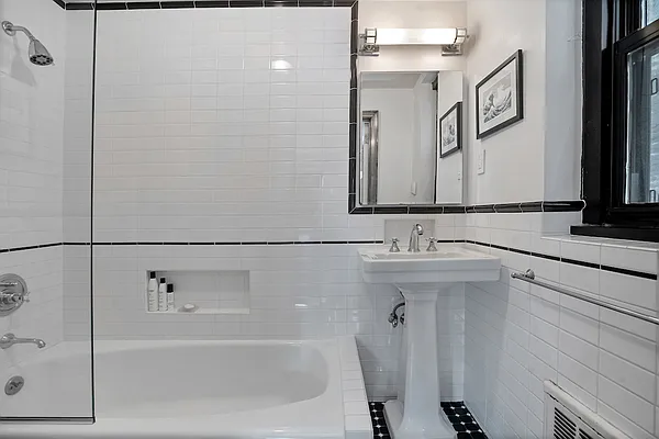 Sold by Patrick Quagliano, LREB | media 5