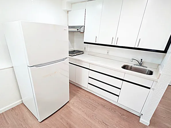 (undisclosed Address), San Francisco, CA 94116