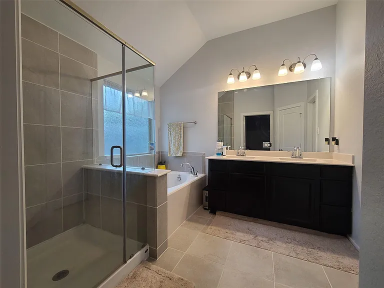 7035 Coneflower Creek Ct — Photo 9
