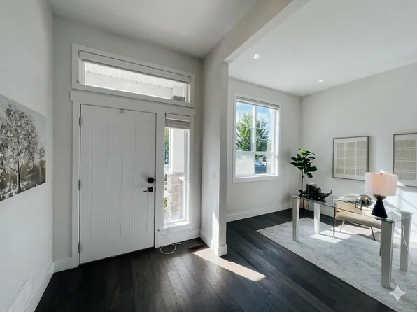 16509 25th Ave, Surrey, BC V3Z 0S2