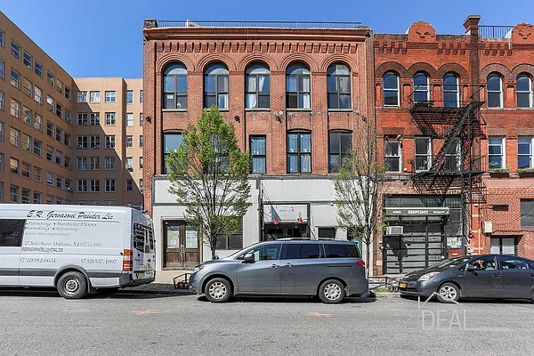 Sold by Ideal Properties Group | media 16