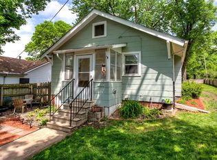 5802 Grand Ave, Des Moines, IA 50312