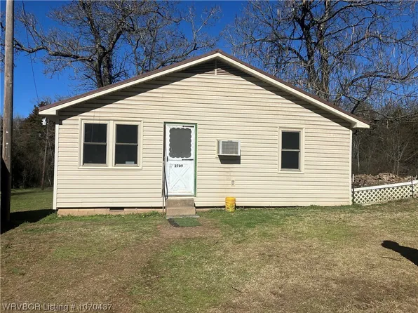 2709 Freedom Valley Rd, Alma, AR 72921