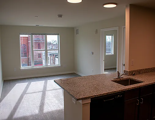 Renaissance Row — Photo 10