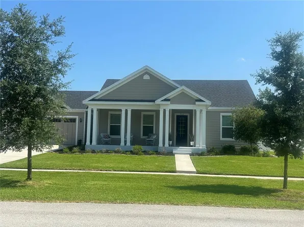 460 W Pennsylvania Ave, Lake Helen, FL 32744