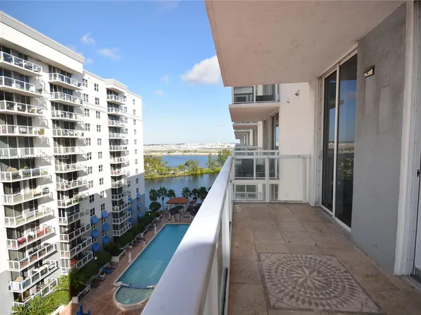 5077 NW 7th St APT 1218, Miami, FL 33126