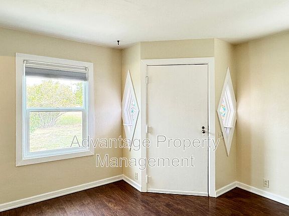 3rd image of 2889 NW Gibson Hill Rd