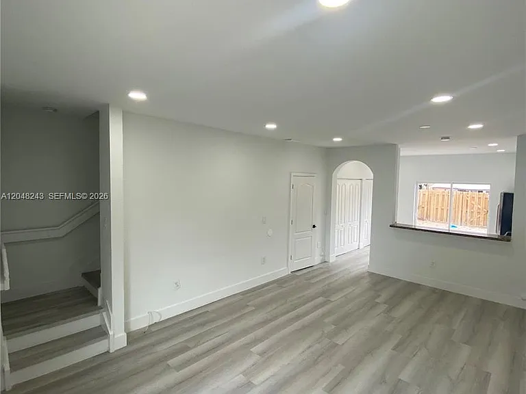 13765 SW 170th Ter #13765 — Photo 2