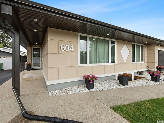 2nd image of 604 Inver CRESCENT E