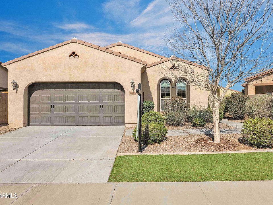 1st image of 228 E CAROB Drive