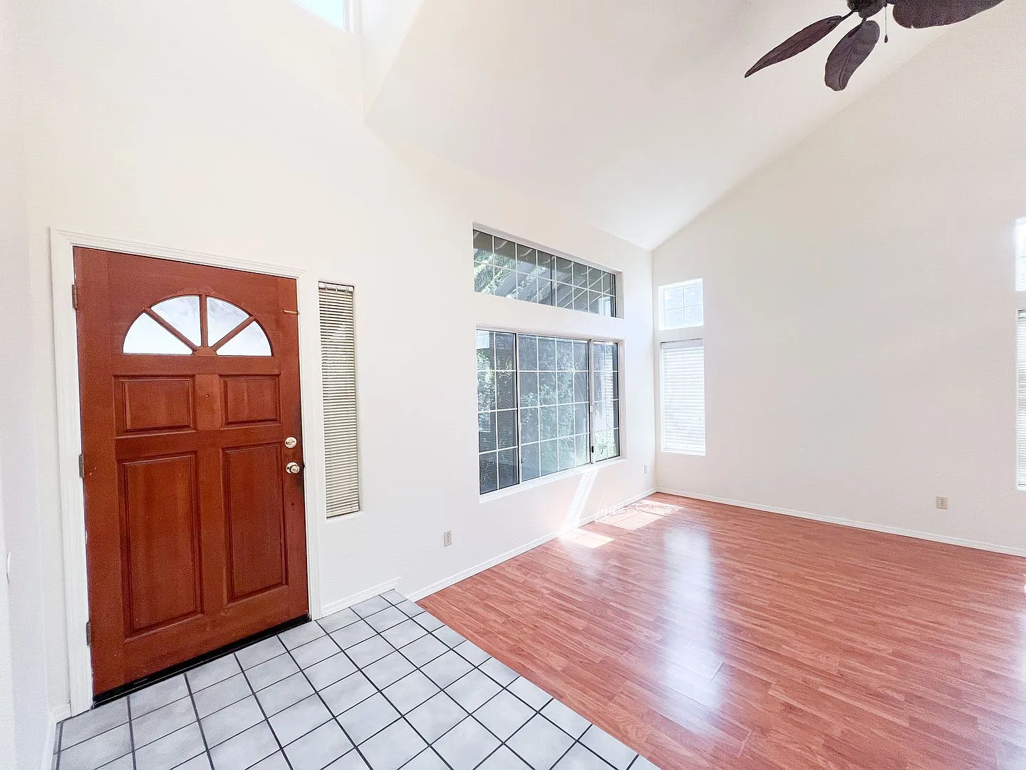 Large Home on Quiet Court — Photo 4