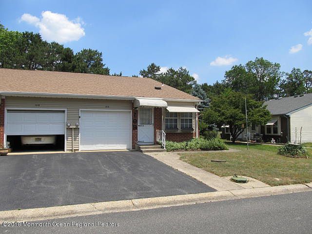 1st image of 10B Easton Dr #55