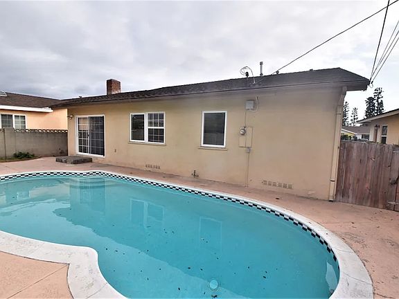 4th image of 8226 De Palma St