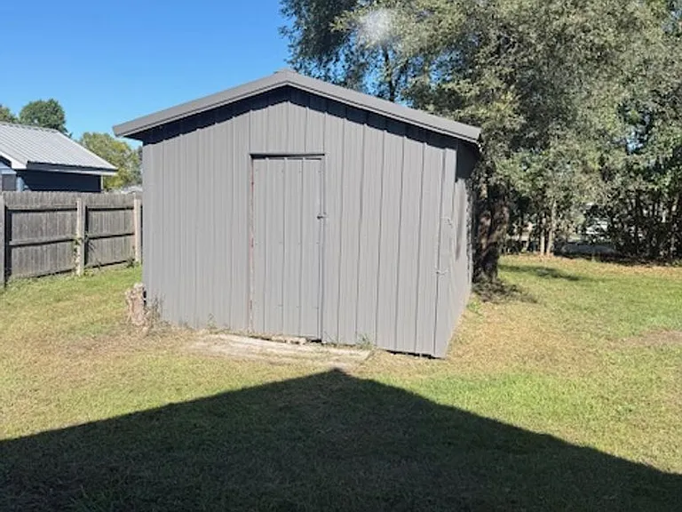 1214 W Rogers St — Photo 2