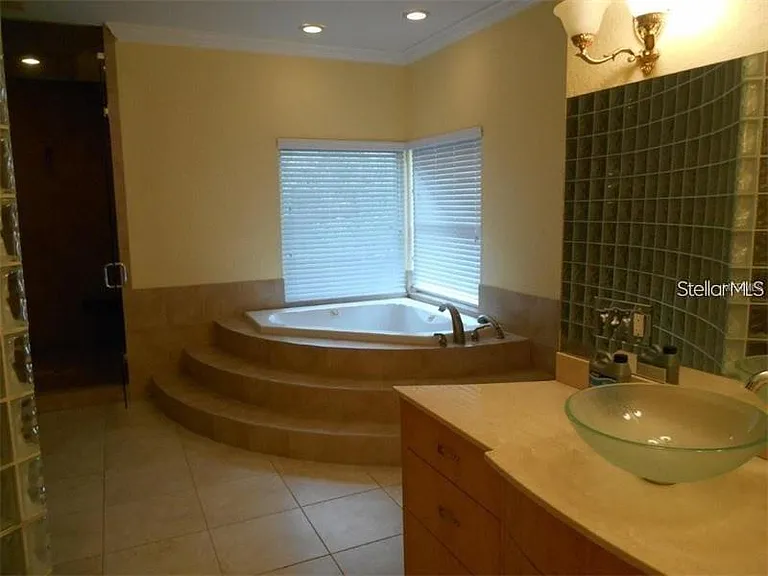 1974 Freedom Dr — Photo 14