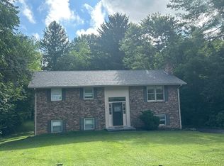 706 McBryde Dr, Blacksburg, VA 24060