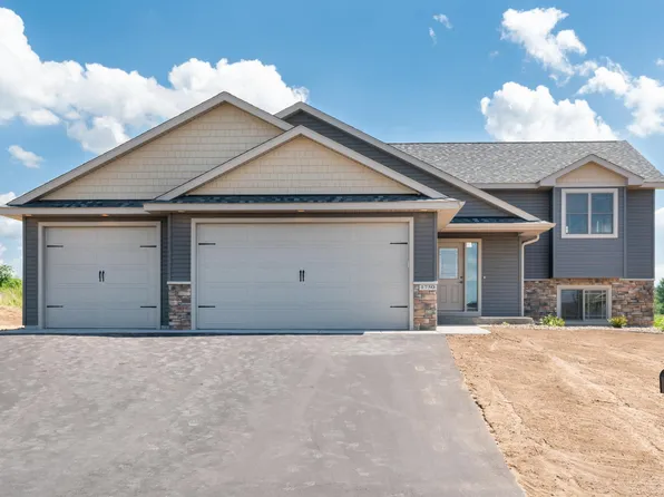 462 Gopher Ct, New Richmond, WI 54017