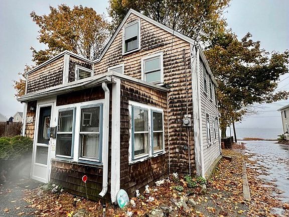 3rd image of 4 Goodwin Ave
