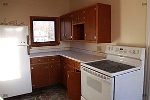 5th image of 130 E South St