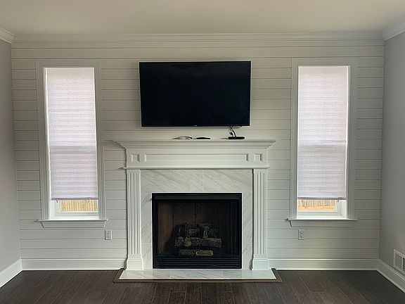 Shiplap on mantle wall