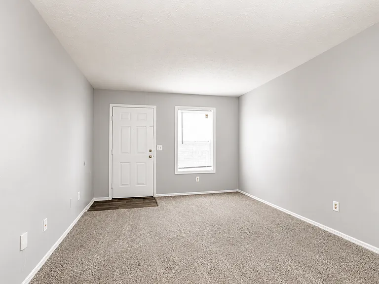 River Retreat Apartments — Photo 9