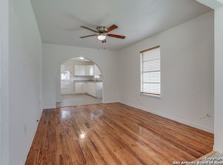 1034 Flanders Ave, San Antonio, TX 78211