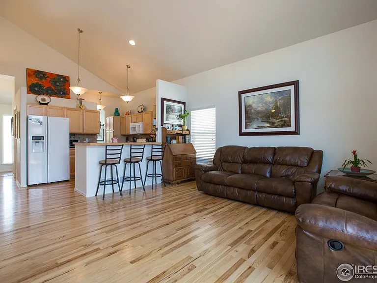 2508 Marshfield Ln — Photo 4