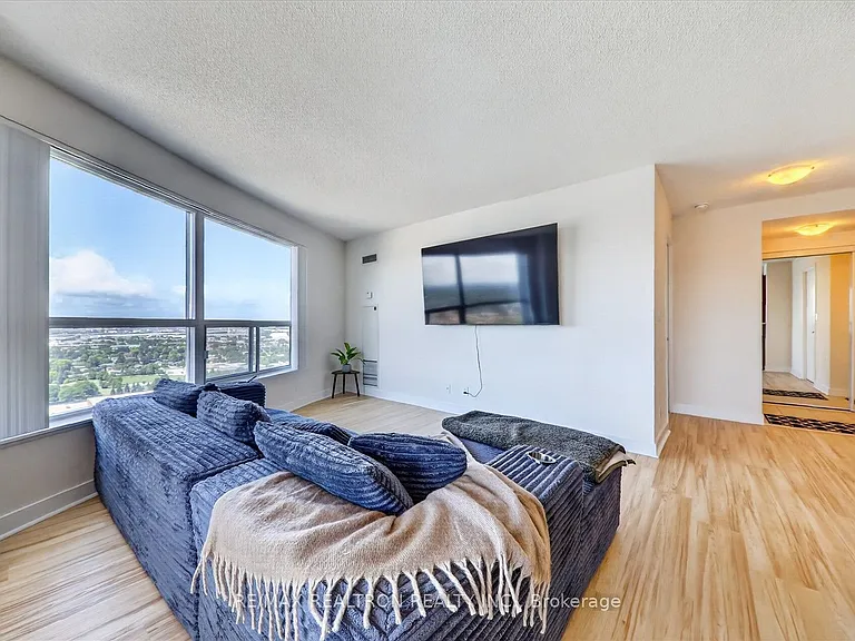 36 Lee Centre Dr #3111 — Photo 10