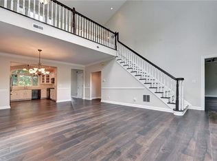 203 Chateau Dr, Aliquippa, PA 15001