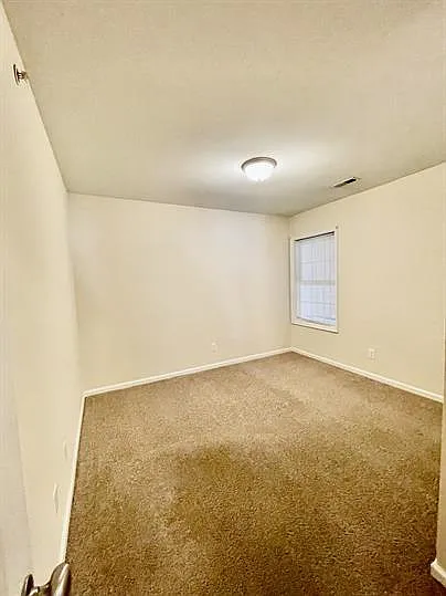 121 Colonnade Street — Photo 13