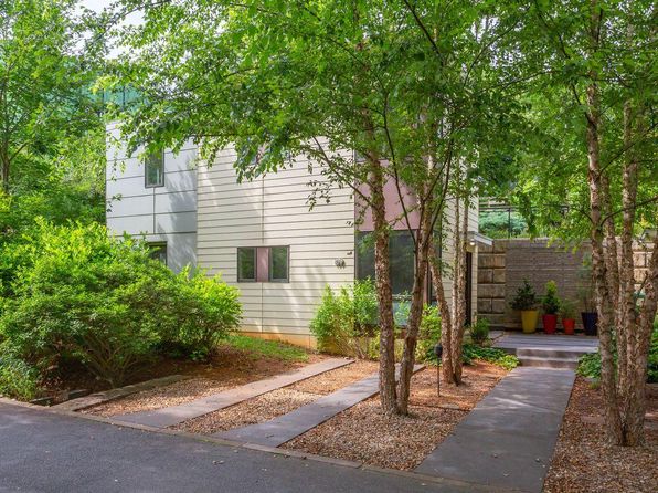 109 Riverbluff Cir