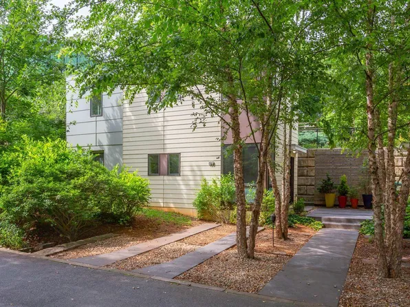 109 Riverbluff Cir, Charlottesville, VA 22902