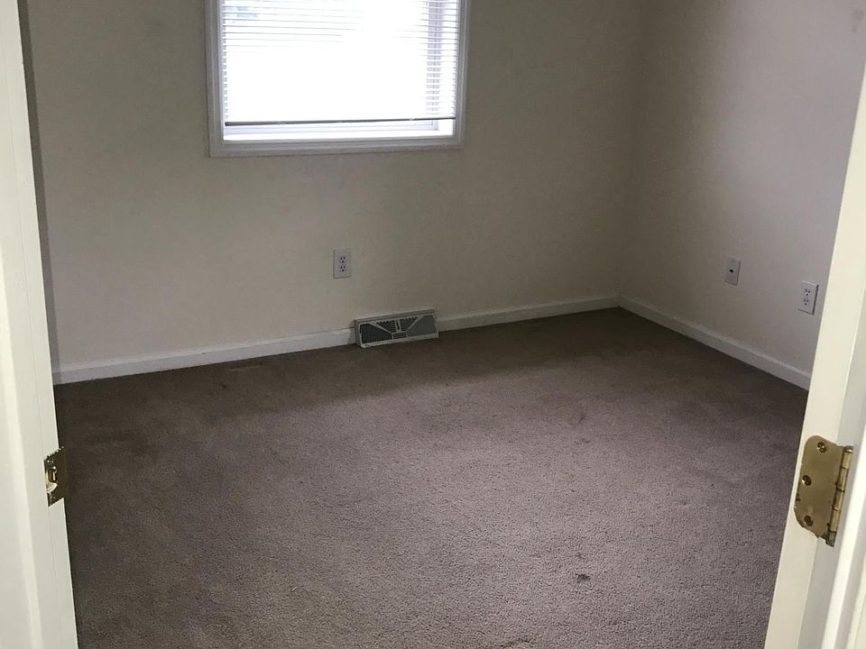 113 East Ave, Saratoga Springs, NY 12866 Zillow