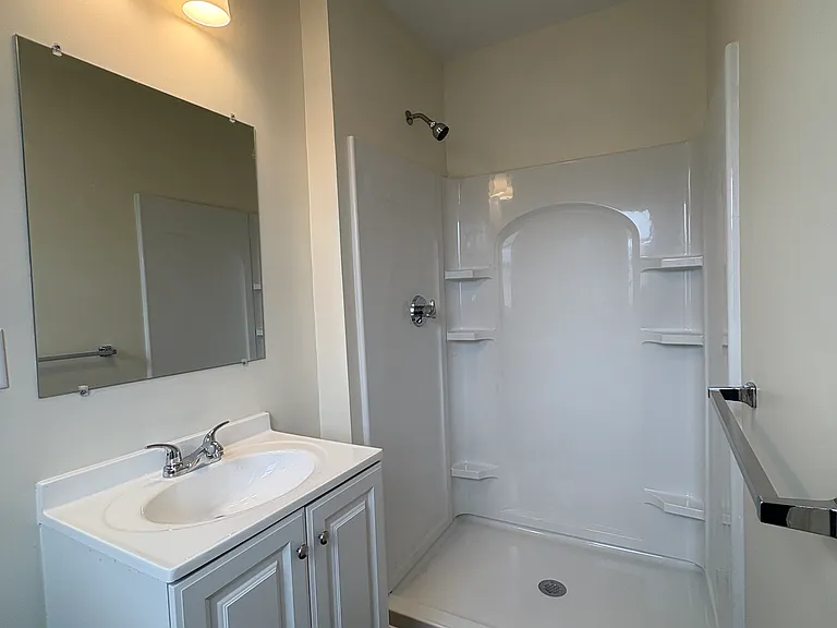 117 Avon St — Photo 30