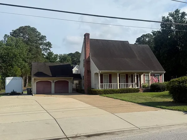 14 Browns Neck Rd, Poquoson, VA 23662