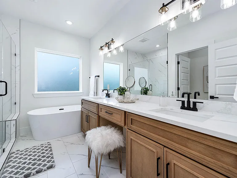 3207 Saint Emanuel St #A — Photo 30