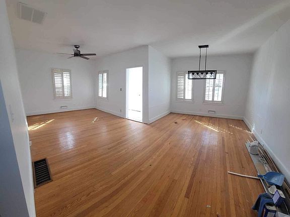 3rd image of 414 Otteray Ave