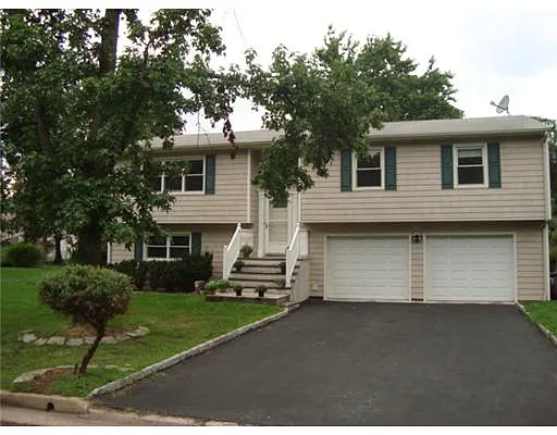 14 Norton St photo 1