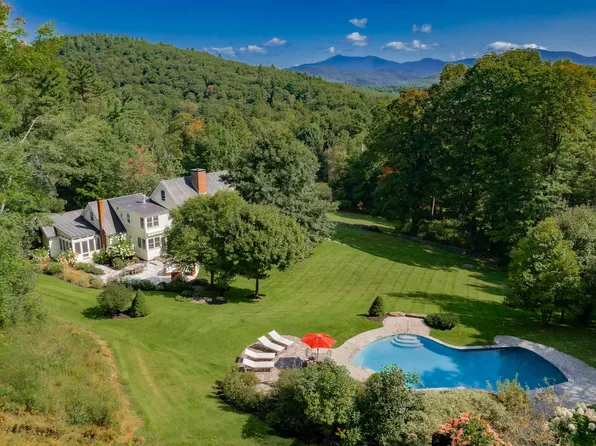 679 Old County Lane, Richmond, VT 05477